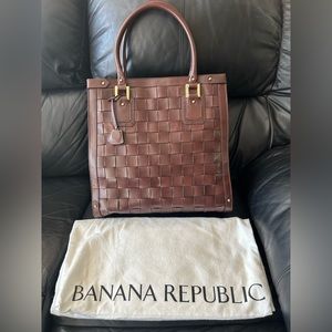 Banana Republic brown leather tote